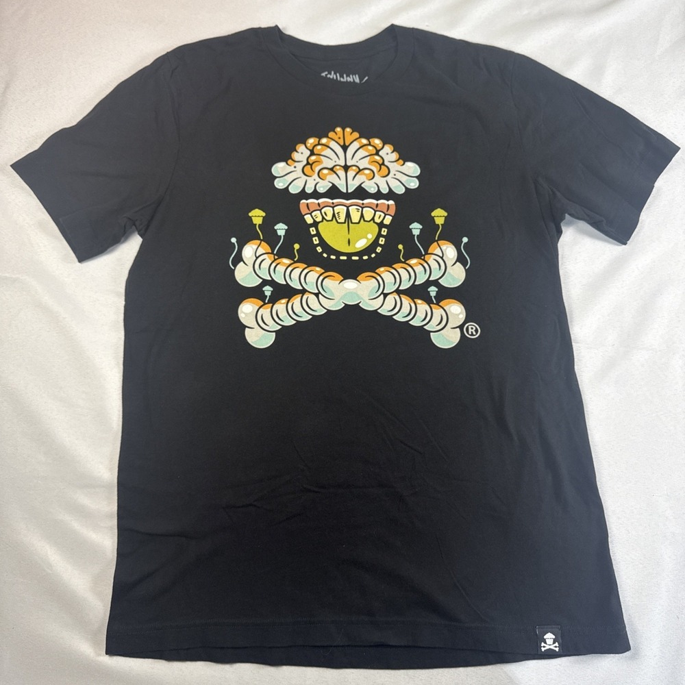 Johnny Cupcakes Large T-shirt